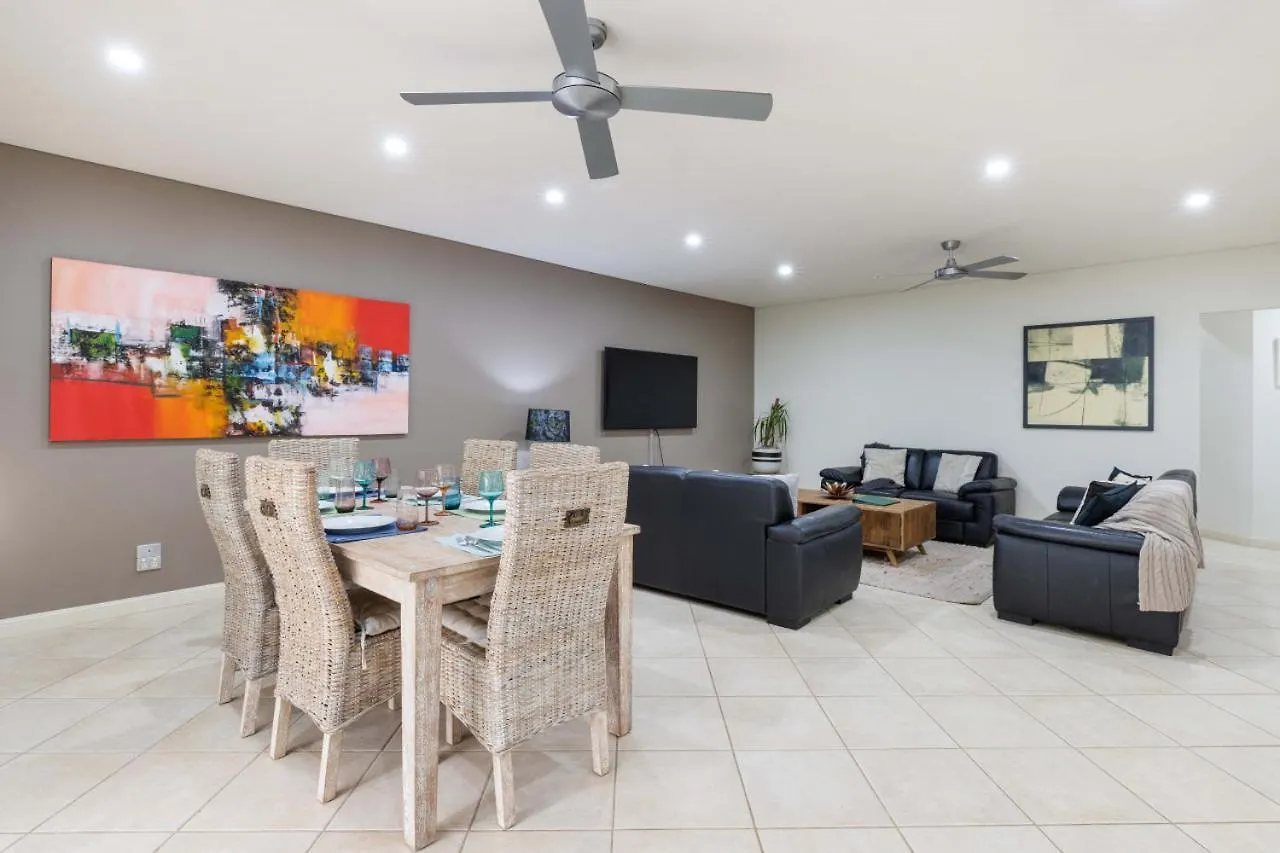 Six Beachside With Tropical Heated Pool Port Douglas Australia