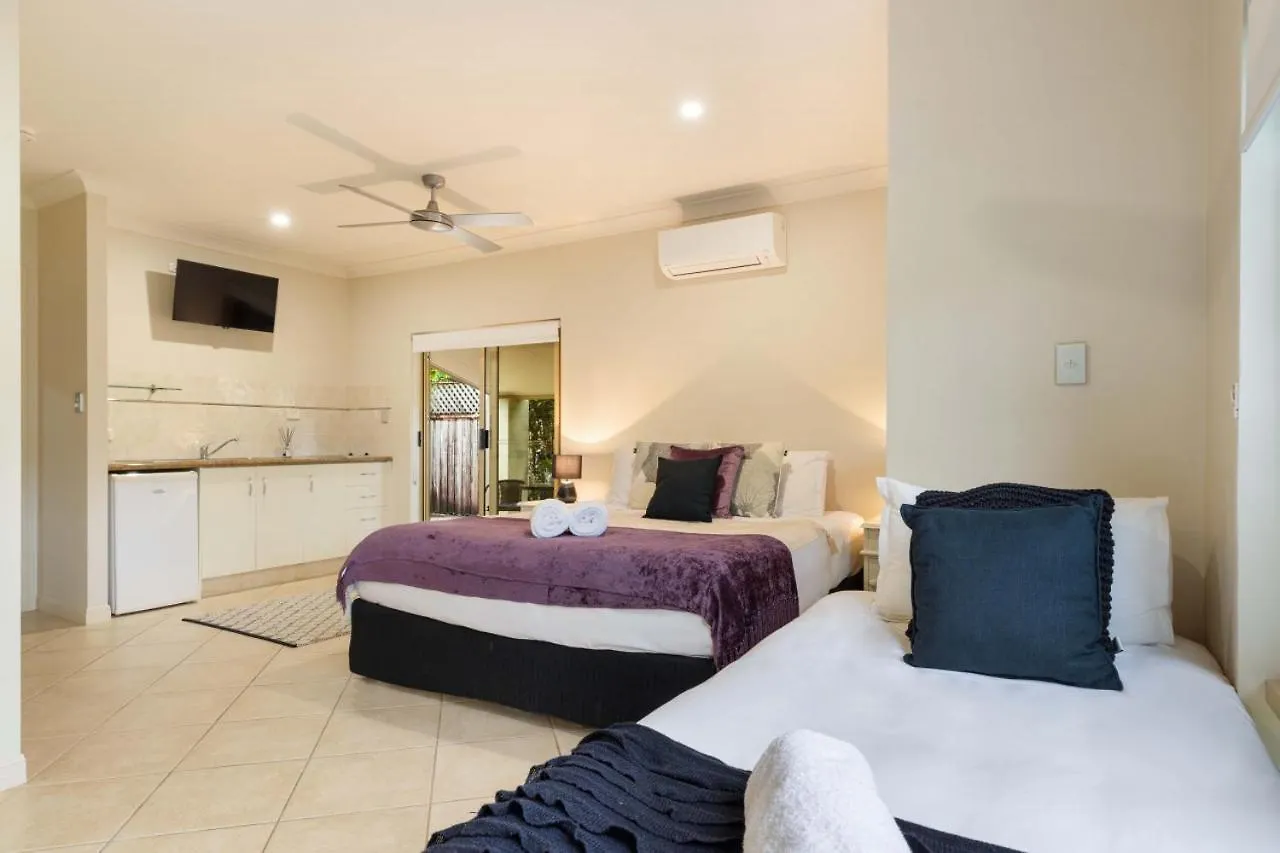 Holiday home Six Beachside With Tropical Heated Pool Port Douglas Australia