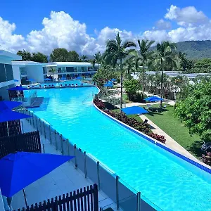 4* Апарт-отель Pool